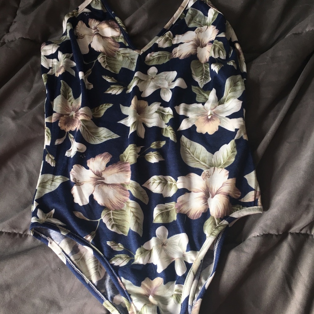 Flower Open Back Bodysuit - Picture 2 of 3